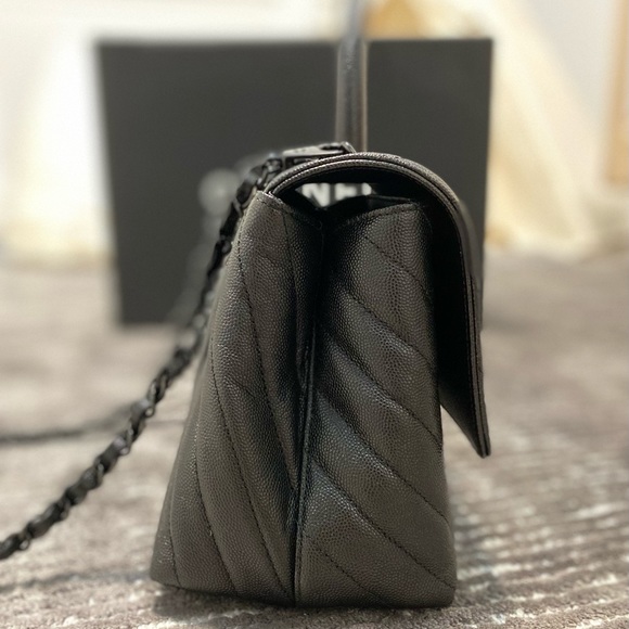 Chanel Chevron Quilted
Small Coco Handle SO BLACK - Picture 5 of 16